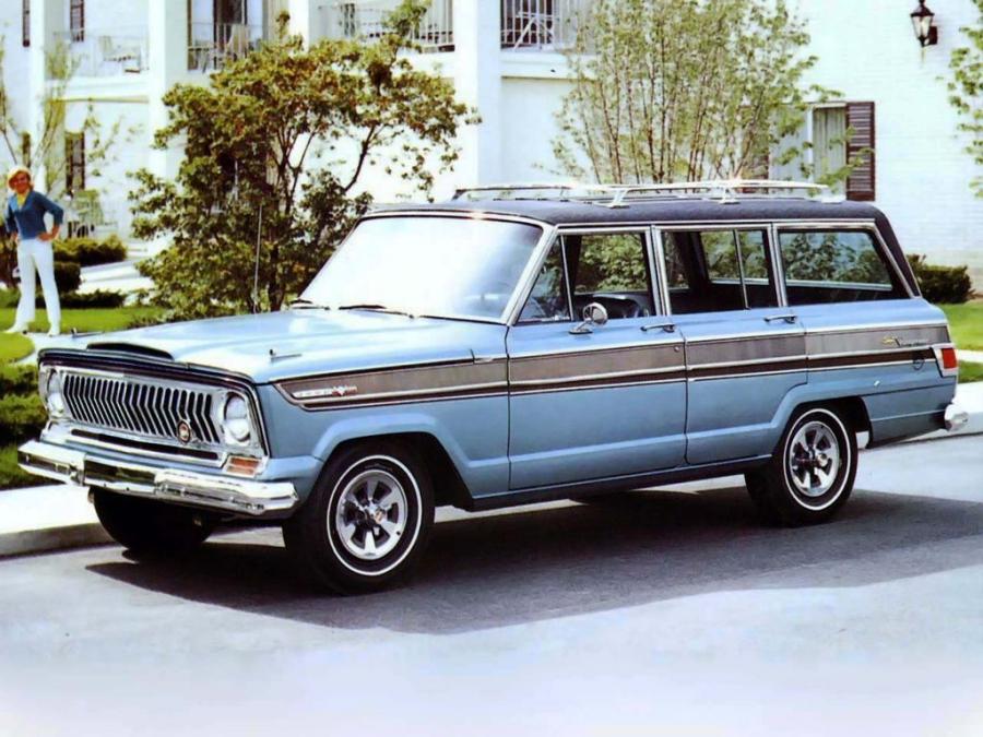  Jeep Super Wagoneer 1966 года  (фото 3 из 4)